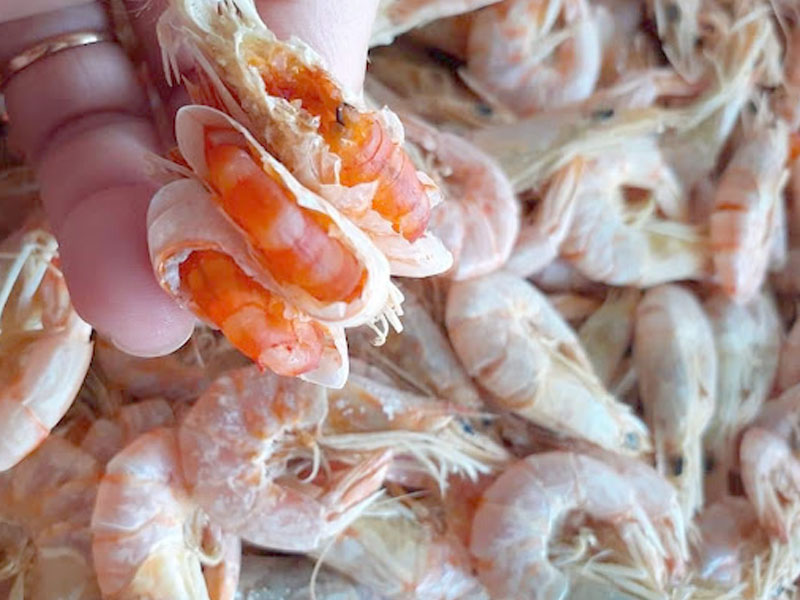 Tôm khô nguyên vỏ