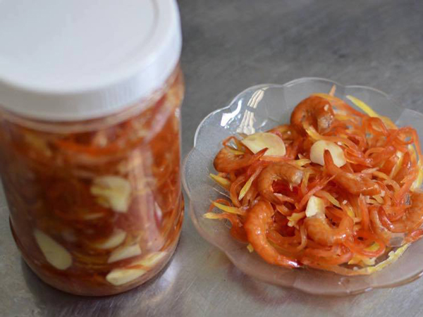 Mắm tép (Mắm tôm chua) nhà làm